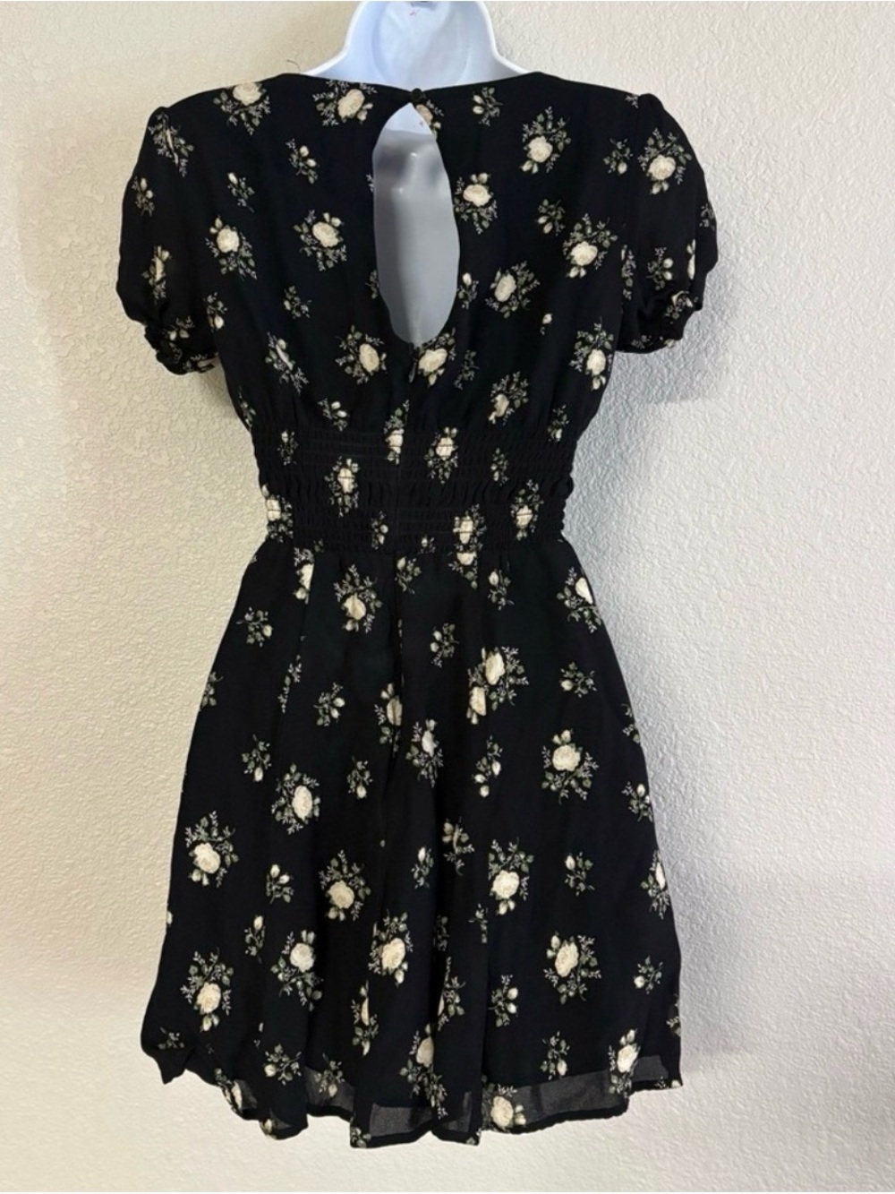 Reformation mini dress - Picture 2 of 3